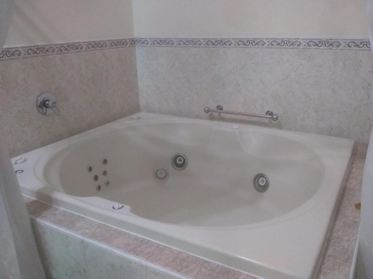 Hotel Casona Misiones Queretaro Bagian luar foto