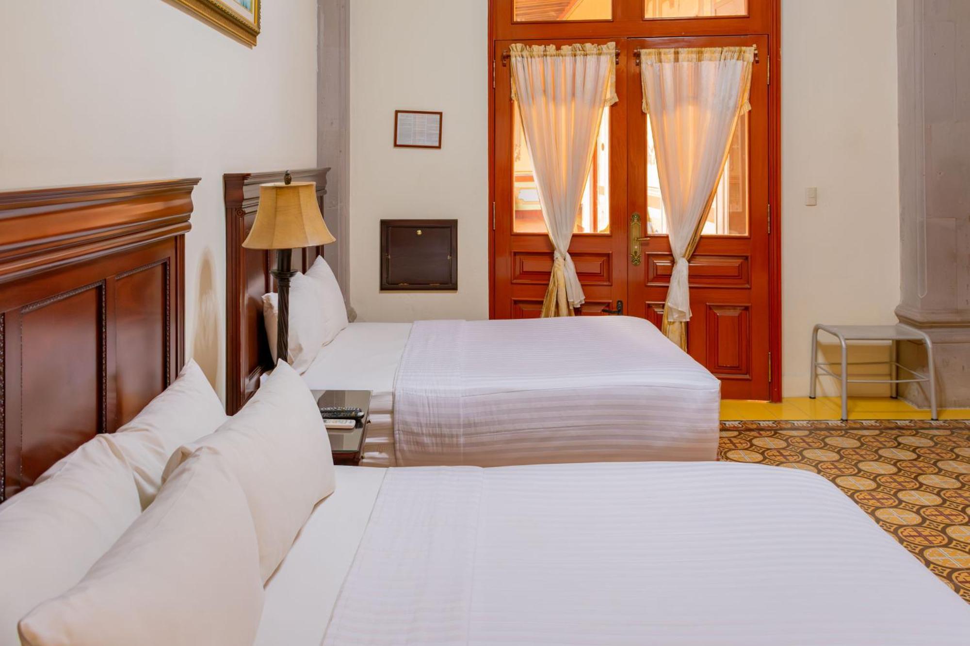 Hotel Casona Misiones Queretaro Bagian luar foto